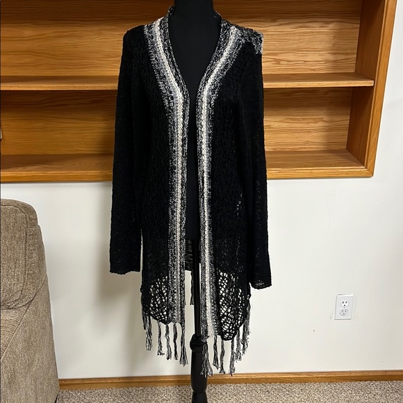 energe Sweaters - 🍀6/$20 Energe Black and Gray Cardigan with Elegant Fringe